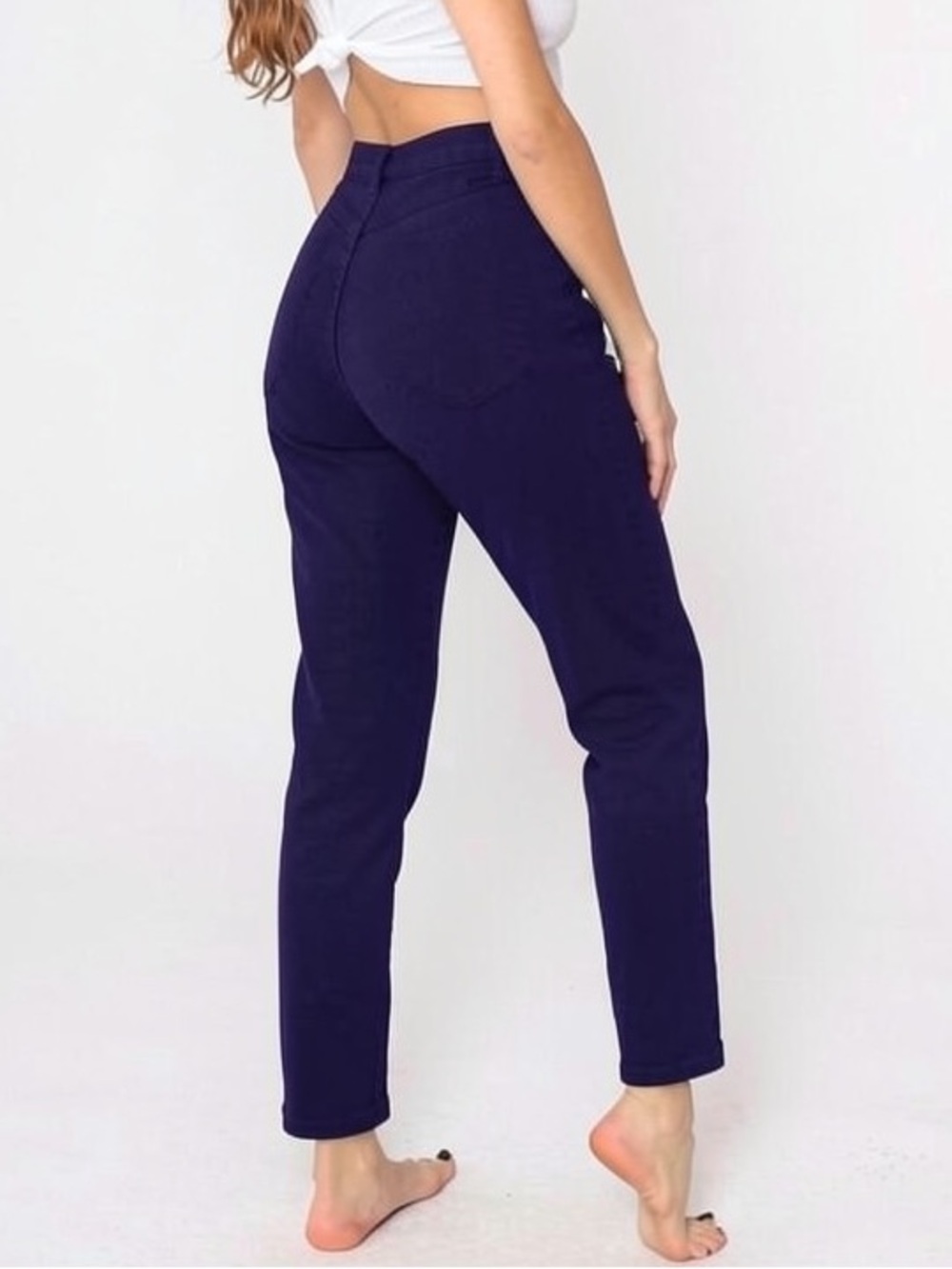 NWT Jordache 90’s Smooth Pocketless Back High-Wasted Tapered Jeans in Navy Blue